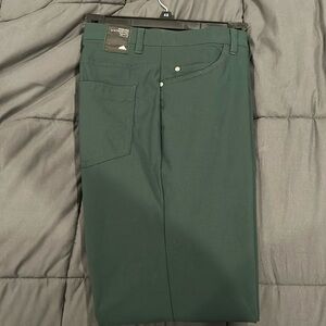Adidas Golf 5 pocket pant 34x32 tapered fit.
